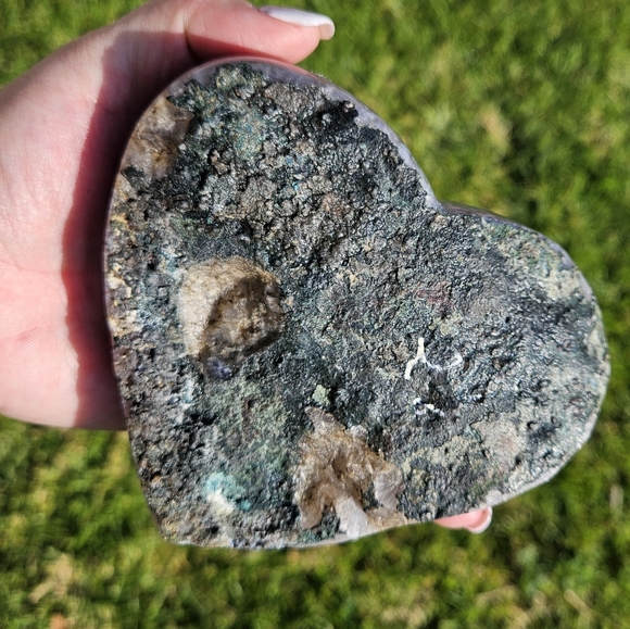 Amethyst Heart Cluster & Stand - Picture 3 of 5